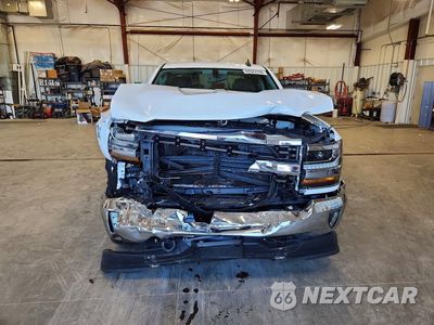 Piąte zdjęcie samochodu w środku: 2017 CHEVROLET SILVERADO K1500 LT VIN:3GCUKREC1HG504129 - miniatura