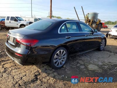 Trzecie zdjęcie samochodu z tyłu: 2022 MERCEDES-BENZ E 350 4MATIC VIN:W1KZF8EB6NB055892 - miniatura