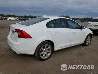 Trzecie zdjęcie samochodu z tyłu: 2015 VOLVO S60 VIN:YV126MFJ7F1343058 - miniatura