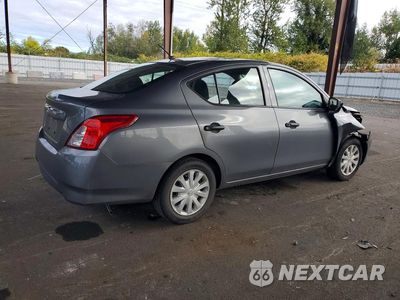 Trzecie zdjęcie samochodu z tyłu: 2017 NISSAN VERSA 1.6 S VIN:3N1CN7AP1HL825369 - miniatura