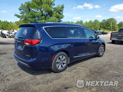 Trzecie zdjęcie samochodu z tyłu: 2018 CHRYSLER PACIFICA HYBRID LIMITED VIN:2C4RC1N70JR127140 - miniatura