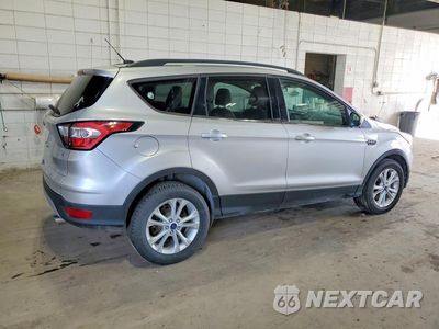 Trzecie zdjęcie samochodu z tyłu: 2017 FORD ESCAPE SE VIN:1FMCU9GD2HUC98601 - miniatura