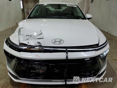 Piąte zdjęcie samochodu w środku: 2026 HYUNDAI SONATA HYBRID BLUE VIN:KMHL24JJXTA180913 - miniatura