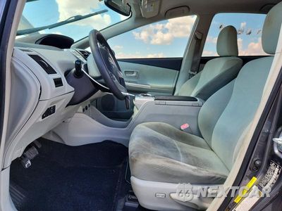 Zdjęcie 7 z 12 samochodu: 2013 TOYOTA PRIUS V THREE VIN:JTDZN3EU9D3267308 - miniatura