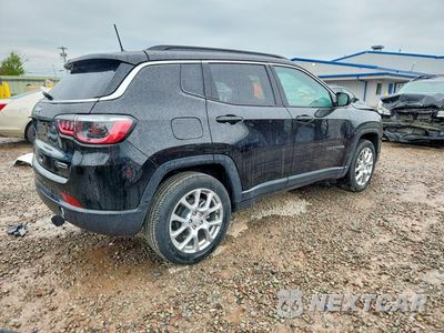 Trzecie zdjęcie samochodu z tyłu: 2024 JEEP COMPASS LATITUDE LUX VIN:3C4NJDFN8RT155036 - miniatura