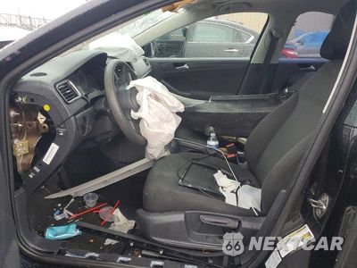 Zdjęcie 7 z 12 samochodu: 2012 VOLKSWAGEN JETTA BASE VIN:3VW2K7AJ3CM464580 - miniatura