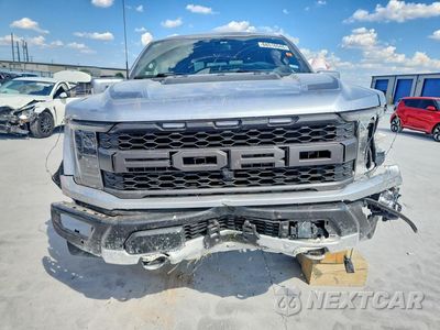 Piąte zdjęcie samochodu w środku: 2023 FORD F150 RAPTOR VIN:1FTFW1RG9PFD32377 - miniatura