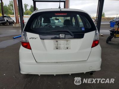 Zdjęcie 6 z 12 samochodu: 2013 HONDA FIT LX VIN:JHMGE8H37DC078131 - miniatura