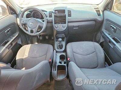 Zdjęcie 8 z 12 samochodu: 2013 KIA SOUL BASE VIN:KNDJT2A58D7614101 - miniatura