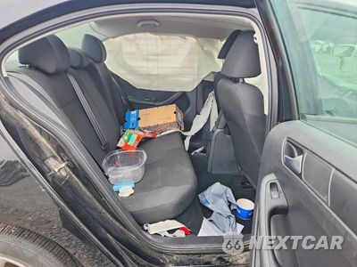Zdjęcie 10 z 12 samochodu: 2015 VOLKSWAGEN JETTA BASE VIN:3VW2K7AJ3FM230248 - miniatura