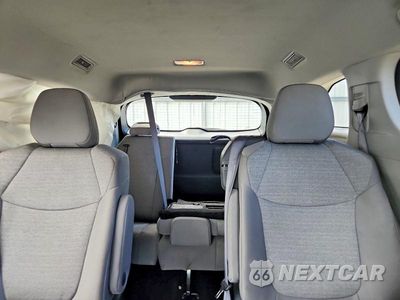 Zdjęcie 10 z 13 samochodu: 2024 TOYOTA SIENNA LE VIN:5TDKRKEC9RS209924 - miniatura