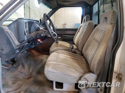 Zdjęcie 7 z 12 samochodu: 1992 GMC SIERRA C3500 HEAVY DUTY VIN:1GDKC34F8NJ520072 - miniatura