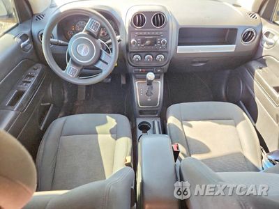Zdjęcie 8 z 13 samochodu: 2016 JEEP COMPASS SPORT VIN:1C4NJCBA5GD611333 - miniatura