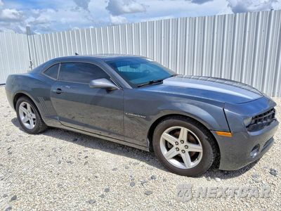 Czwarte zdjęcie samochodu z boku: 2011 CHEVROLET CAMARO LS VIN:2G1FE1ED4B9177472 - miniatura