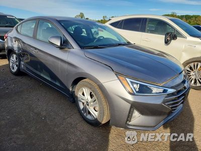 Czwarte zdjęcie samochodu z boku: 2020 HYUNDAI ELANTRA SEL VIN:5NPD84LF4LH541402 - miniatura