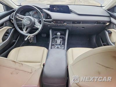 Zdjęcie 8 z 13 samochodu: 2020 MAZDA 3 PREFERRED VIN:JM1BPBDMXL1162973 - miniatura