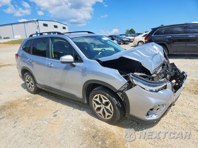 Czwarte zdjęcie samochodu z boku: 2020 SUBARU FORESTER PREMIUM VIN:JF2SKAJC6LH564048 - miniatura