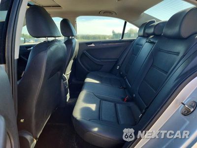 Zdjęcie 10 z 12 samochodu: 2016 VOLKSWAGEN JETTA SEL VIN:3VWL07AJXGM327703 - miniatura