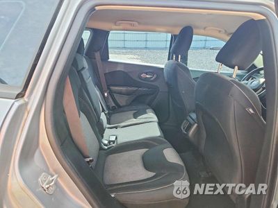 Zdjęcie 11 z 13 samochodu: 2015 JEEP CHEROKEE SPORT VIN:1C4PJLAB0FW573063 - miniatura