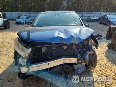 Piąte zdjęcie samochodu w środku: 2017 TOYOTA HIGHLANDER LE VIN:5TDZARFH9HS026997 - miniatura