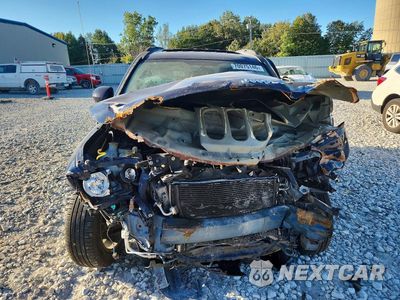 Piąte zdjęcie samochodu w środku: 2017 JEEP COMPASS LATITUDE VIN:1C4NJCEA0HD102215 - miniatura