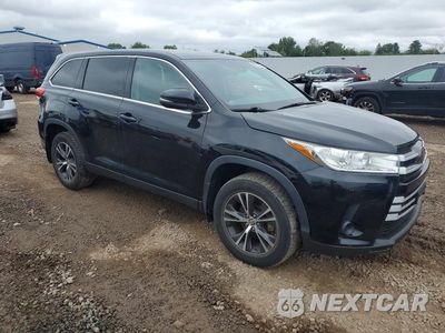Czwarte zdjęcie samochodu z boku: 2019 TOYOTA HIGHLANDER LE VIN:5TDBZRFH6KS955336 - miniatura