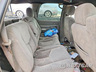 Zdjęcie 11 z 13 samochodu: 2004 CHEVROLET TAHOE C1500 VIN:1GNEC13VX4R149535 - miniatura