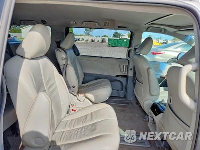 Zdjęcie 11 z 14 samochodu: 2011 TOYOTA SIENNA XLE 8-PASSENGER VIN:5TDYK3DC5BS075537 - miniatura