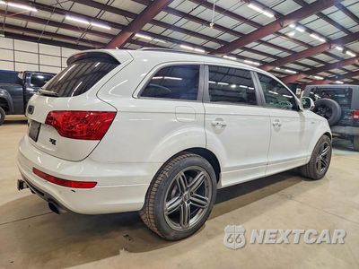 Trzecie zdjęcie samochodu z tyłu: 2015 AUDI Q7 PRESTIGE VIN:WA1DGAFE0FD002560 - miniatura
