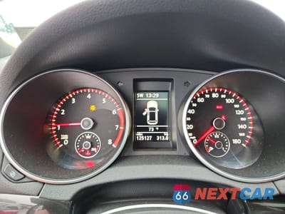 Zdjęcie 9 z 12 samochodu: 2011 VOLKSWAGEN GTI VIN:WVWGV7AJ1BW251335 - miniatura