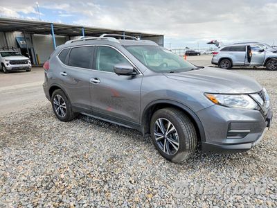 Czwarte zdjęcie samochodu z boku: 2020 NISSAN ROGUE SV VIN:5N1AT2MV2LC793264 - miniatura
