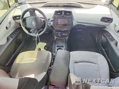 Zdjęcie 8 z 12 samochodu: 2019 TOYOTA PRIUS LE VIN:JTDKARFUXK3087895 - miniatura