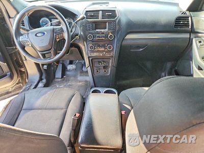 Zdjęcie 8 z 13 samochodu: 2016 FORD EXPLORER POLICE INTERCEPTOR VIN:1FM5K8AR9GGA62845 - miniatura