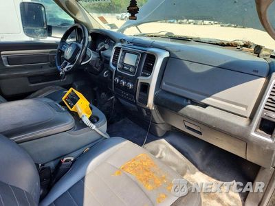 Zdjęcie 8 z 12 samochodu: 2015 RAM 4500 VIN:3C7WRKAL1FG549170 - miniatura