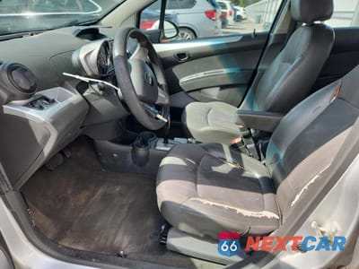 Zdjęcie 7 z 13 samochodu: 2014 CHEVROLET SPARK 1LT VIN:KL8CD6S91EC417514 - miniatura