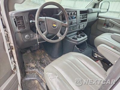 Zdjęcie 8 z 12 samochodu: 2021 CHEVROLET EXPRESS 2500 CARGO DELIVERY VAN VIN:1GCWGAF79M1188551 - miniatura