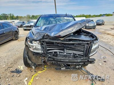 Piąte zdjęcie samochodu w środku: 2019 CHEVROLET SUBURBAN K1500 PREMIER VIN:1GNSKJKC0KR198164 - miniatura