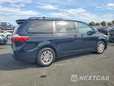 Trzecie zdjęcie samochodu z tyłu: 2017 TOYOTA SIENNA XLE PREMIUM 8-PASSENGER VIN:5TDYZ3DC5HS836832 - miniatura