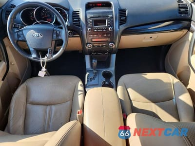 Zdjęcie 8 z 14 samochodu: 2011 KIA SORENTO EX VIN:5XYKUDA15BG002089 - miniatura