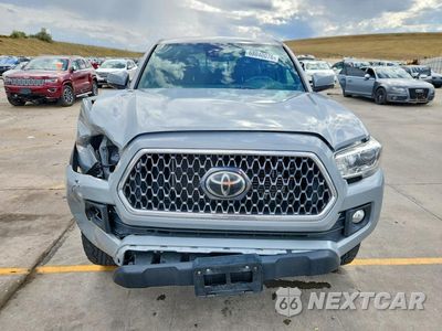 Piąte zdjęcie samochodu w środku: 2019 TOYOTA TACOMA TRD OFF-ROAD VIN:3TMCZ5AN9KM277451 - miniatura