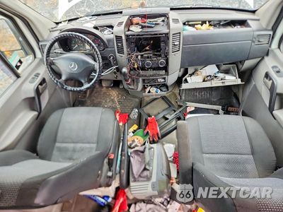 Zdjęcie 8 z 13 samochodu: 2010 MERCEDES-BENZ SPRINTER 2500 VIN:WDZPE8CC6A5455542 - miniatura