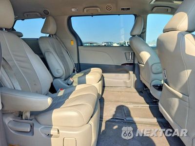 Zdjęcie 11 z 14 samochodu: 2014 TOYOTA SIENNA XLE 7-PASSENGER VIN:5TDDK3DC1ES079488 - miniatura