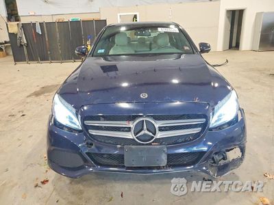 Piąte zdjęcie samochodu w środku: 2018 MERCEDES-BENZ C 300 4MATIC VIN:55SWF4KB1JU261606 - miniatura