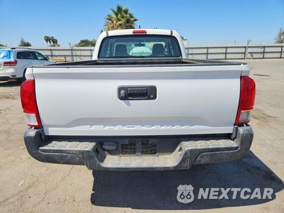 Zdjęcie 6 z 12 samochodu: 2016 TOYOTA TACOMA SR VIN:5TFRX5GN2GX069873 - miniatura