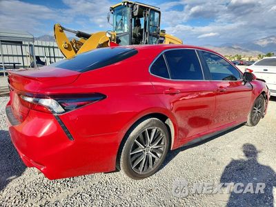 Trzecie zdjęcie samochodu z tyłu: 2021 TOYOTA CAMRY SE VIN:4T1T11AK5MU415762 - miniatura