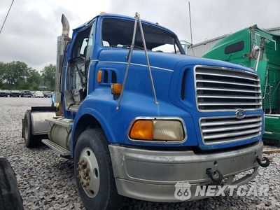 Czwarte zdjęcie samochodu z boku: 1998 FORD A9513 SEMI TRUCK VIN:1FTYY92K3WVA36341 - miniatura