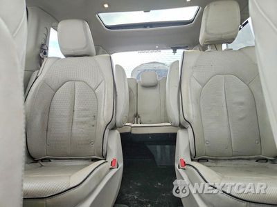 Zdjęcie 10 z 13 samochodu: 2018 CHRYSLER PACIFICA HYBRID LIMITED VIN:2C4RC1N79JR359137 - miniatura