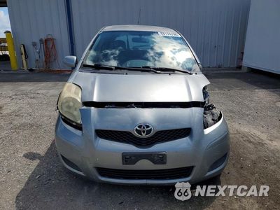 Piąte zdjęcie samochodu w środku: 2010 TOYOTA YARIS BASE VIN:JTDJT4K38A5319046 - miniatura