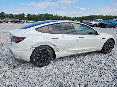 Trzecie zdjęcie samochodu z tyłu: 2022 TESLA MODEL 3 VIN:5YJ3E1EA5NF241695 - miniatura