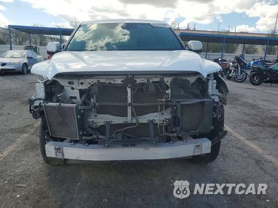 Piąte zdjęcie samochodu w środku: 2024 TOYOTA TUNDRA PLATINUM VIN:5TFNA5DB5RX187543 - miniatura